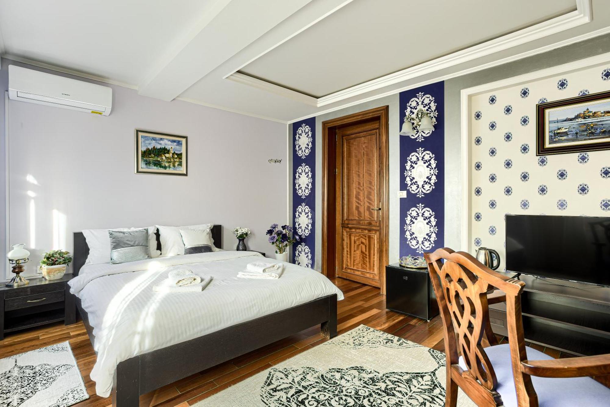 La Conac Aparthotel Arad Eksteriør bilde